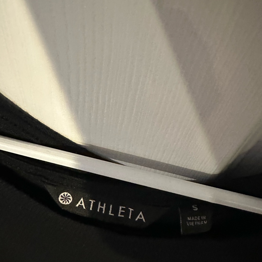 Athleta - Picture 2 of 3